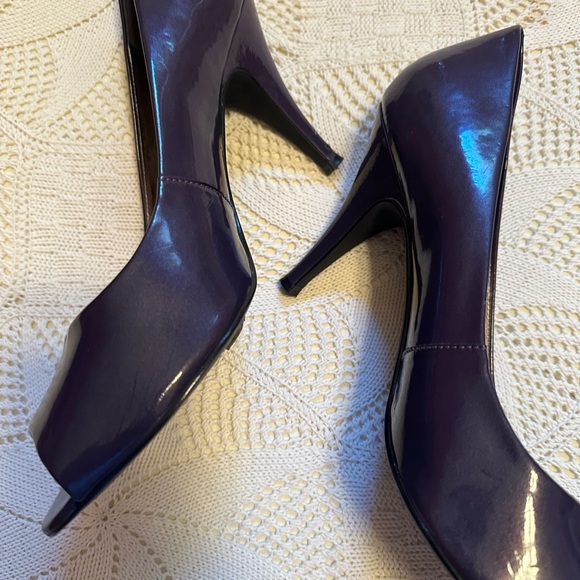 Worn 2x - Picture 3 of 3